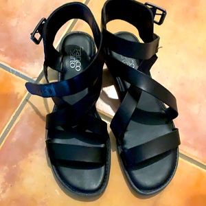 Women’s Franco Sarto black leather sandal size 8.5